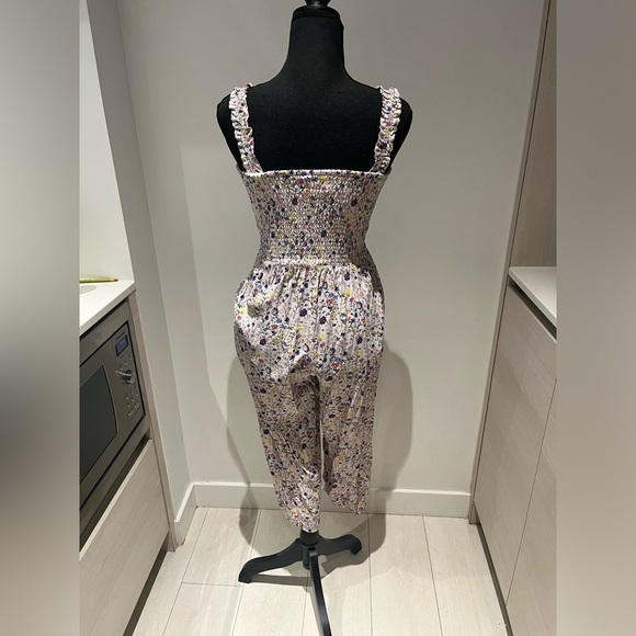 WILFRED Flowered Cropped Romper Size XS (True Size 6) With Pockets! - Picture 4 of 4